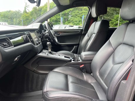 Porsche Macan 3.0 Macan S Semi-Auto 4WD 5dr 36