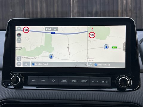 Hyundai KONA T-GDI PREMIUM MHEV 23