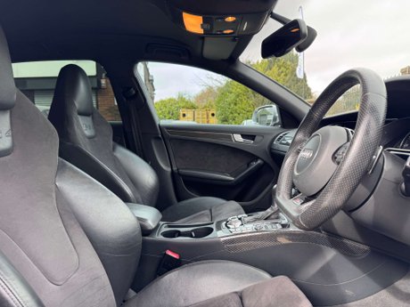 Audi RS4 4.2 RS 4 FSI Quattro Auto 4WD 5dr 45