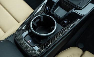 Porsche 911 GT3 TOURING (992) 25