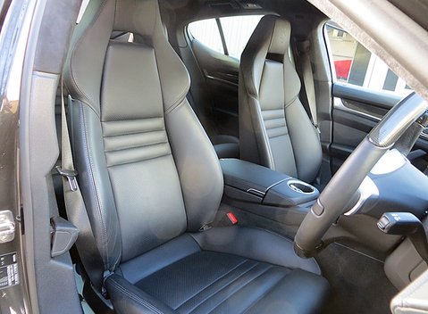 Porsche Panamera Turbo S 2