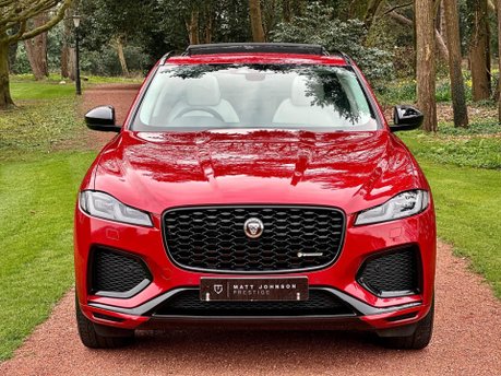 Jaguar F-Pace R-DYNAMIC BLACK 3