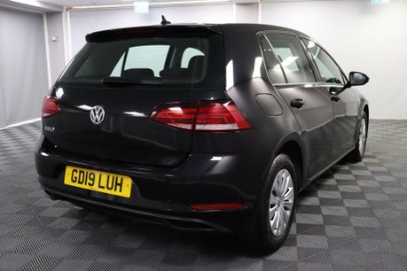 Volkswagen Golf S TSI 22