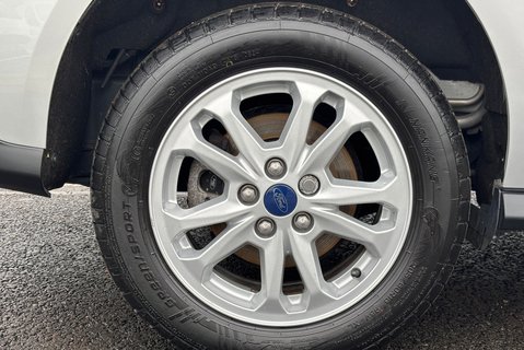 Ford Transit Connect 240 L1 Limited Panel Van - Rear Camera 29