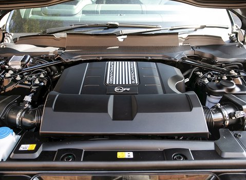 Land Rover Range Rover Sport 5.0 SVR 32