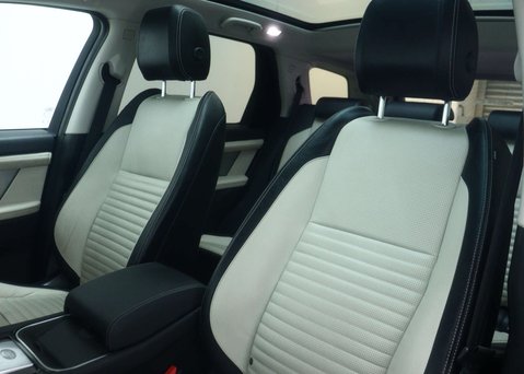 Land Rover Discovery Sport 2.0 P250 MHEV R-Dynamic SE SUV 5dr Petrol Auto 4WD Euro 6 (s/s) (249 ps) 53