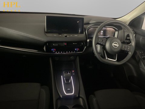 Nissan Qashqai 1.3 DIG-T MHEV N-Connecta SUV 5dr Petrol Hybrid XTRON Euro 6 (s/s) (158 ps) 36