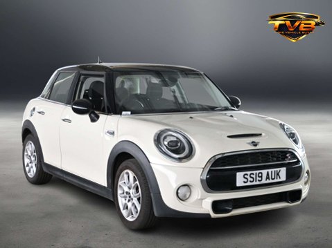 Mini Hatch 2.0 Cooper S Classic 5dr - NATIONAL DELIVERY* 1