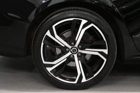 Volvo V60 2.0 V60 + B4 MHEV Auto 5dr 53