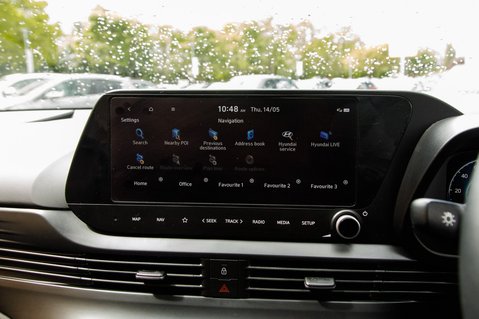 Hyundai BAYON T-GDI PREMIUM MHEV 26