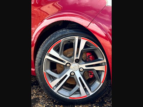 Peugeot 208 1.6 THP GTi Euro 5 3dr 4