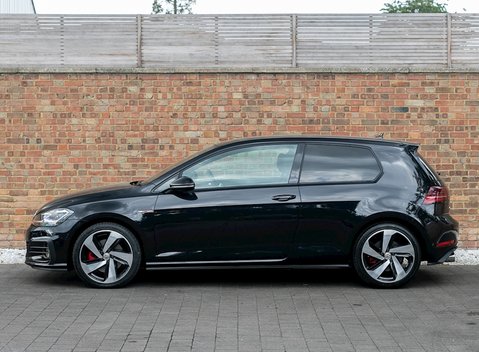 Volkswagen Golf GTI 2