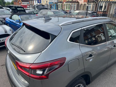 Nissan Qashqai 1.2 DIG-T N-Connecta Euro 6 (s/s) 5dr 16