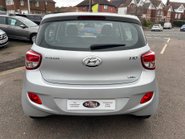 Hyundai i10 1.2 PREMIUM 5