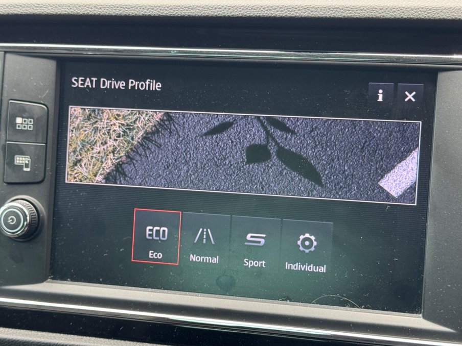 2020 SEAT Leon — image 24