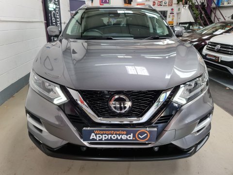 Nissan Qashqai 1.6 DIG-T N-Connecta Euro 6 (s/s) 5dr 14