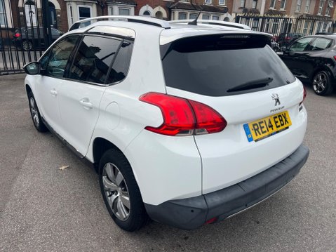 Peugeot 2008 1.2 VTi Allure Euro 5 5dr 4