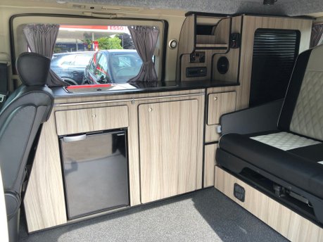 Nissan Elgrand 3.5 V6 Automatic Highway Star 4 berth Camper van with pop up roof 57000m 4