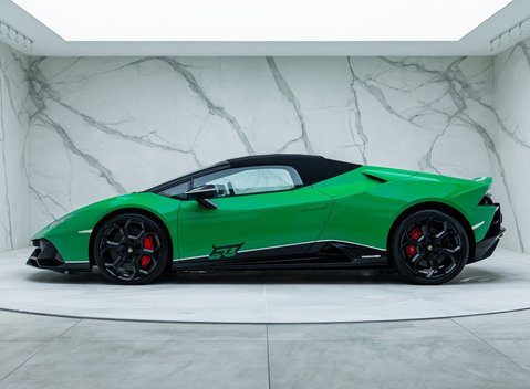 Lamborghini Huracan LP 640-4 EVO SPYDER 60th Anniversary Edition 7