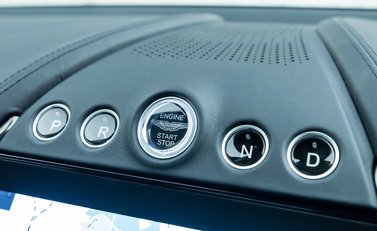 Aston Martin DBX 707 20