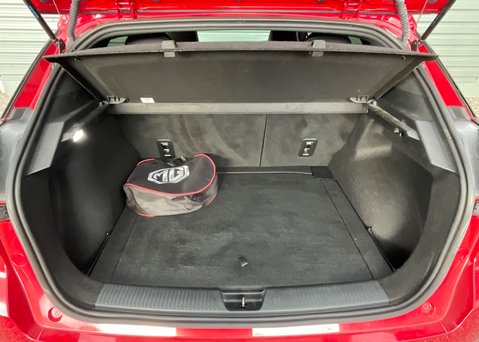 MG MG4 EV 64kWh TROPHY 11