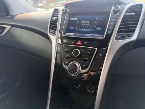 Hyundai i30 1.4 Blue Drive SE Nav Euro 6 (s/s) 5dr 11