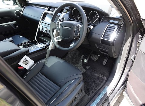 Land Rover Discovery SDV6 HSE Luxury 12
