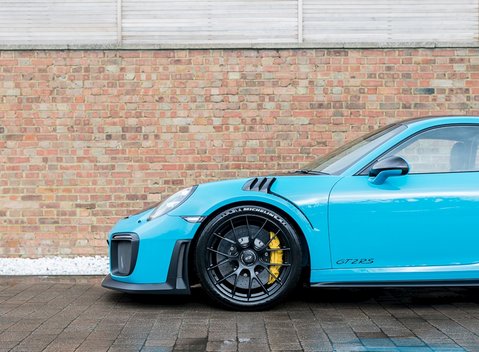 Porsche 911 (991) GT2 RS 23