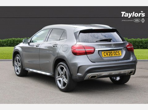 Mercedes-Benz GLA GLA 180 AMG LINE EDITION 6