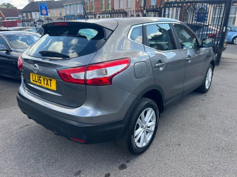 Nissan Qashqai 1.2 DIG-T Acenta 2WD Euro 5 (s/s) 5dr 6