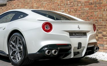 Ferrari F12 Berlinetta 24