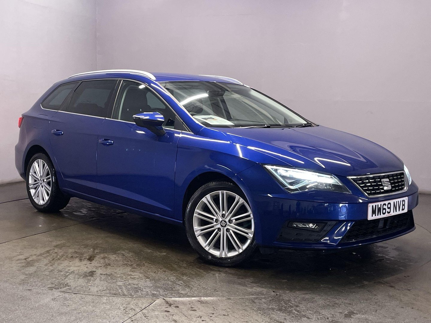 SEAT Leon listing photo
