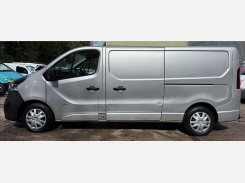 Vauxhall Vivaro 1.6 CDTi 2900 Sportive Panel Van 5dr Diesel Manual L2 H1 Euro 6 (120 ps) 13