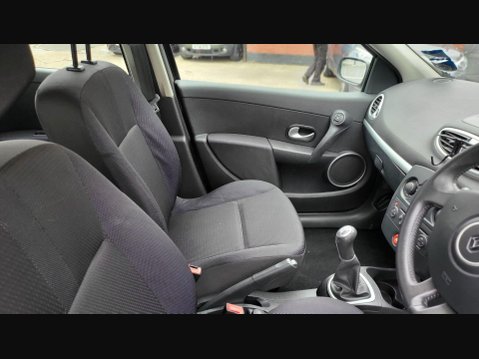 Renault Clio DYNAMIQUE 16V 14