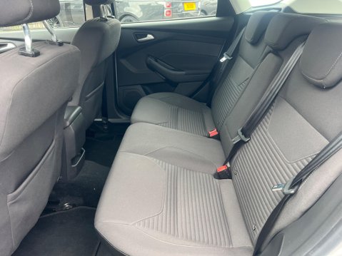 Ford Focus 1.0T EcoBoost Titanium Euro 6 (s/s) 5dr 26