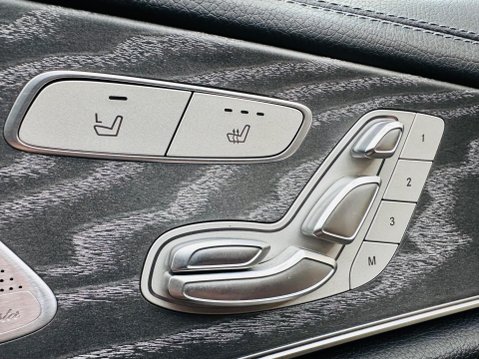 Mercedes-Benz CLS 2.0 CLS300d AMG Line (Premium Plus) Coupe G-Tronic Euro 6 (s/s) 4dr 19