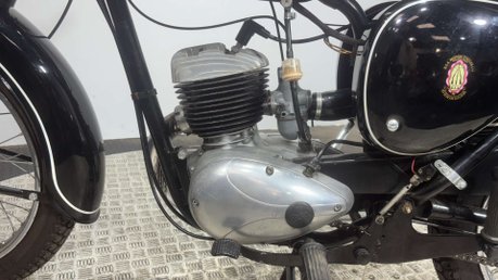 BSA Bantam 175 D14/4 1968 VERY CLEAN CLASSIC PROJECT COLLECTORS BIKE 16