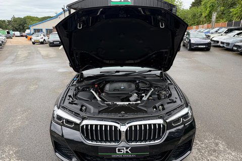 BMW 5 Series 520D M SPORT TOURING -FULL SERVICE HISTORY -TWIN DASHCAMS -GHOST -BIG AUDIO 66
