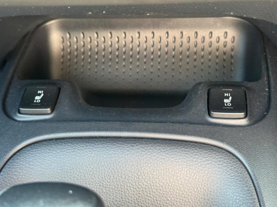 2020 Toyota Corolla — image 32