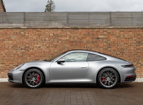 Porsche 911 Carrera 4S (992) 2