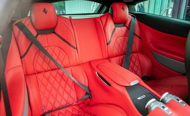 Ferrari GTC4 Lusso 13