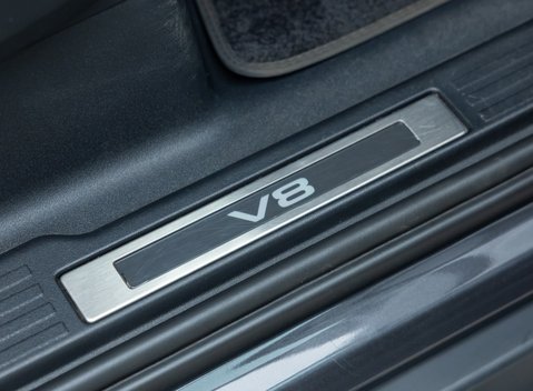 Land Rover Defender 90 V8 CARPATHIAN EDITION 25