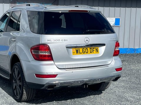 Mercedes-Benz M Class 3.0 ML300 CDI V6 BlueEfficiency Grand Edition G-Tronic 4WD Euro 5 5dr 53