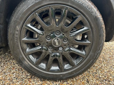 Mini Hatch 1.5 Cooper Classic Steptronic Euro 6 (s/s) 5dr 29