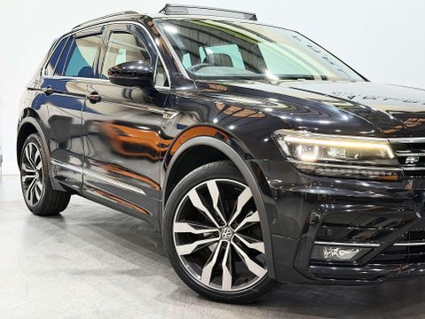 Volkswagen Tiguan 2.0 TDI R-Line Tech SUV 5dr Diesel DSG Euro 6 (s/s) (150 ps) 9