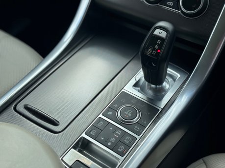 Land Rover Range Rover Sport SDV6 HSE DYNAMIC 31