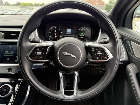 Jaguar I-Pace 400 90kWh R-Dynamic SE Black SUV 5dr Electric Auto 4WD (400 ps) 36