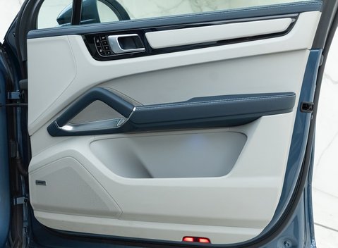 Porsche Cayenne TURBO S E-HYBRID 20