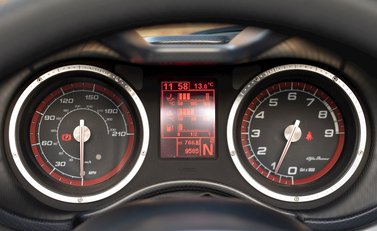 Alfa Romeo 8C Spider 18