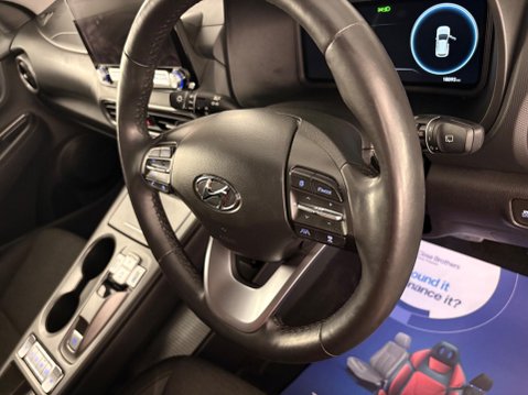 Hyundai KONA 39kWh Premium Auto 5dr (10.5kW Charger) 20